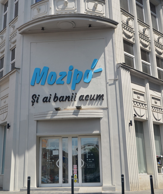 litere volumetrice luminoase